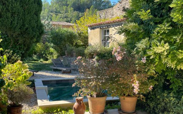 Maison à vendre    7 pièces •  Belvézet