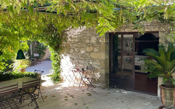 Maison à vendre    7 pièces •  Belvézet