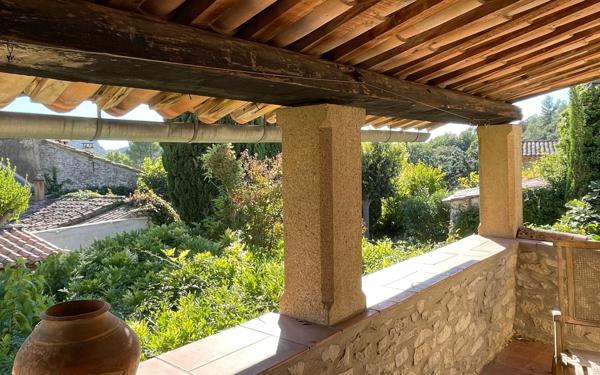 Maison à vendre    7 pièces •  Belvézet