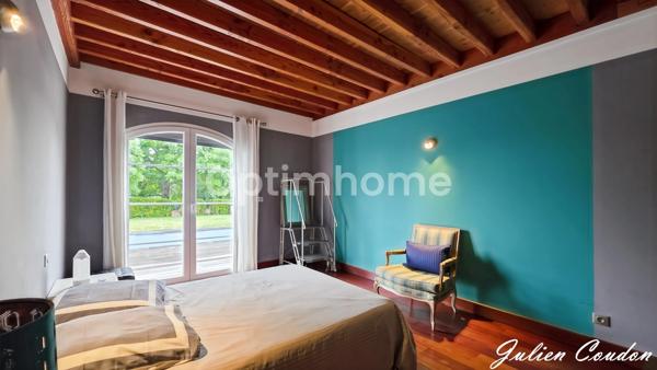 VILLA D'ARCHITECTE D'EXCEPTION – 265 m² – PISCINE – VUE PANORAMIQUE – CHANTERANNE