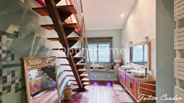 VILLA D'ARCHITECTE D'EXCEPTION – 265 m² – PISCINE – VUE PANORAMIQUE – CHANTERANNE