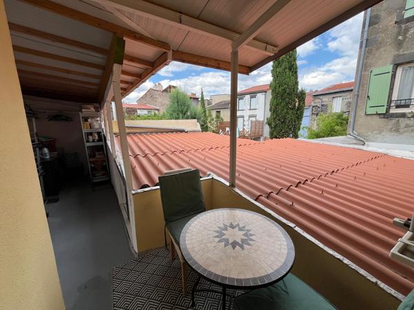 APPARTEMENT T5 EN DUPLEX