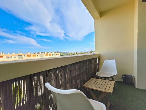 Appartement
         3 pièces
        - 63 m² 274 000 € *