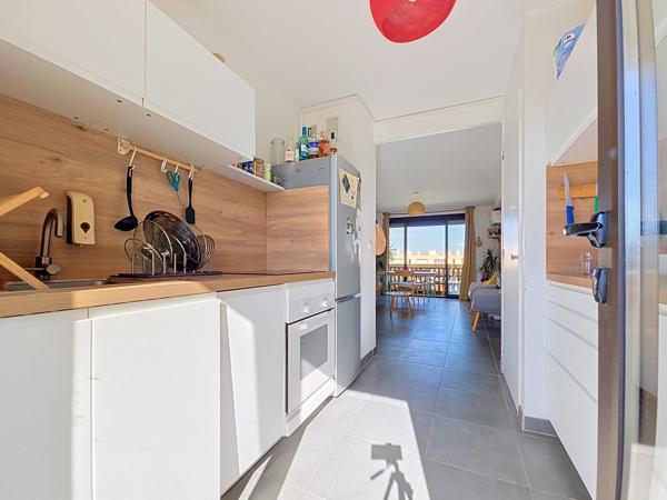 Appartement
         3 pièces
        - 63 m² 274 000 € *