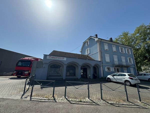 Immeuble - 3 pièces - 104 m²