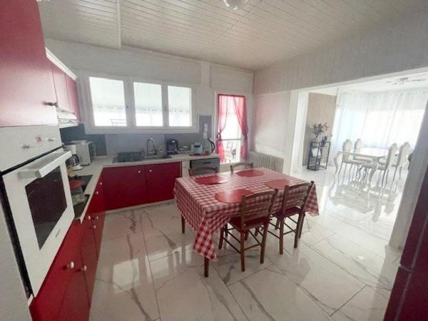 Maison  très bien située