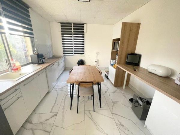 Maison  très bien située