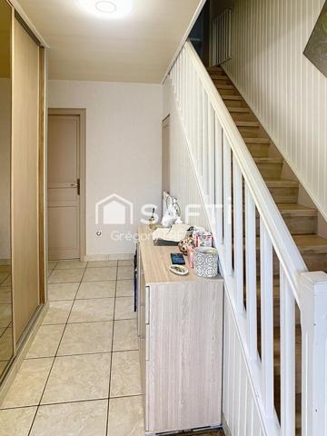 MAISON S/S SOL 3 CHAMBRES TERRAIN 780M² PROCHE CENTRE VILLE