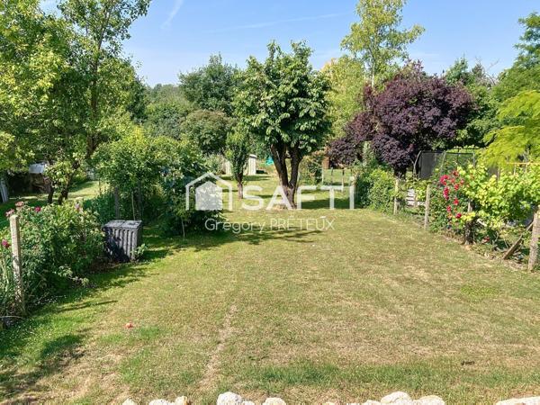 MAISON S/S SOL 3 CHAMBRES TERRAIN 780M² PROCHE CENTRE VILLE