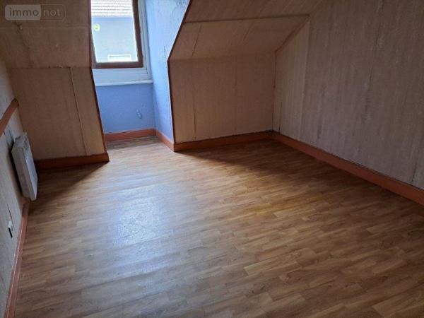 Immeuble à vendre à Saint-Georges dans le Cantal (15100), ref : 044/1095