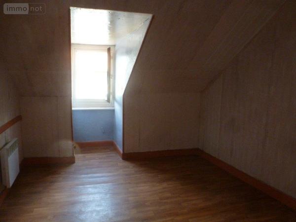 Immeuble à vendre à Saint-Georges dans le Cantal (15100), ref : 044/1095