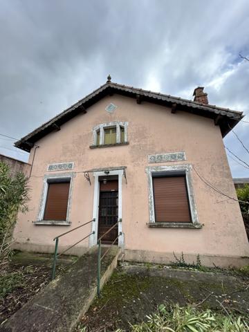 Bram, quartier résidentiel, maison de charme ancienne avec jardin et garage Bram (11150)
