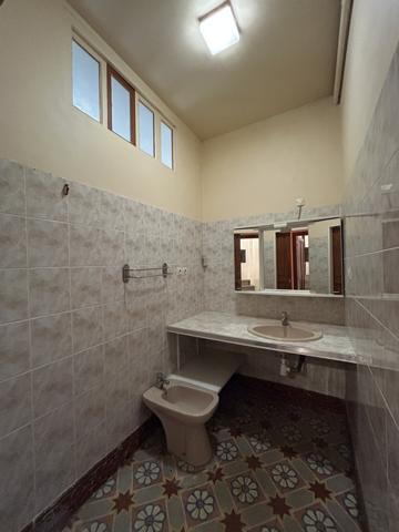 Bram, quartier résidentiel, maison de charme ancienne avec jardin et garage Bram (11150)