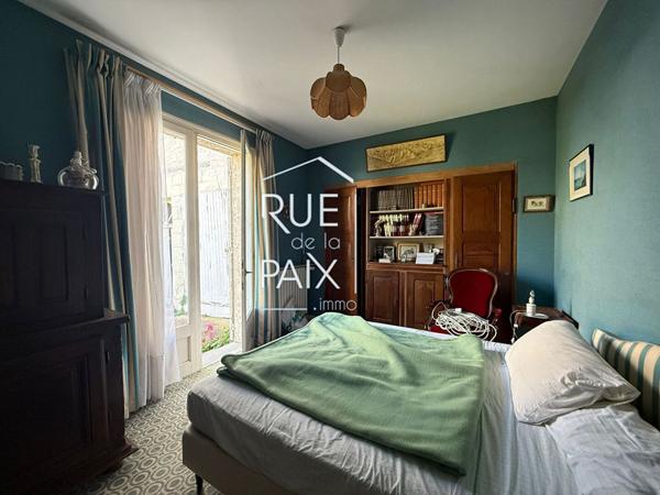 86200 LOUDUN Maison Loudun 8 pièce(s) 225 m2