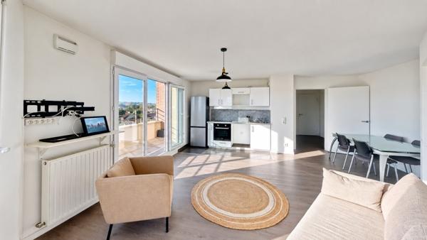 Appartement à vendre 280 000 € Neuilly-sur-Marne 4 p 76 m² DPE C