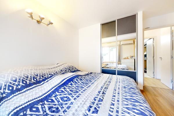 T2 54 m² – Terrasse de 34 m² - Parking - Piscine - Calme absolu sans vis-à-vis 