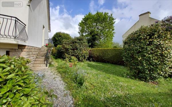 Maison individuelle à vendre à Carhaix-Plouguer dans le Finistère (29270), ref : 29066-368251