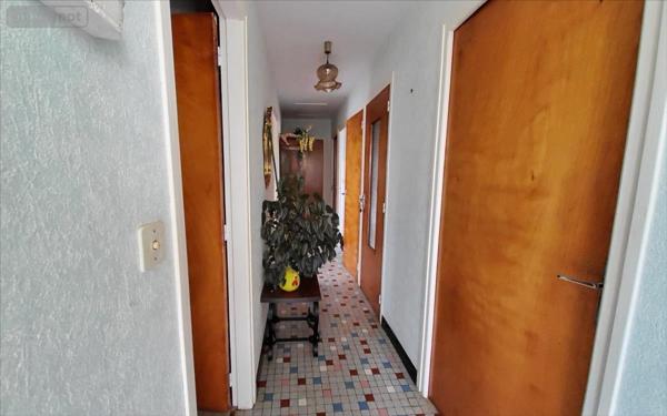 Maison individuelle à vendre à Carhaix-Plouguer dans le Finistère (29270), ref : 29066-368251