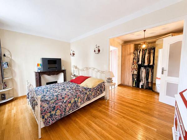 Appartement de caractère de 174 m2 avec terrasse de 55 m2 - Centre-ville Hyères