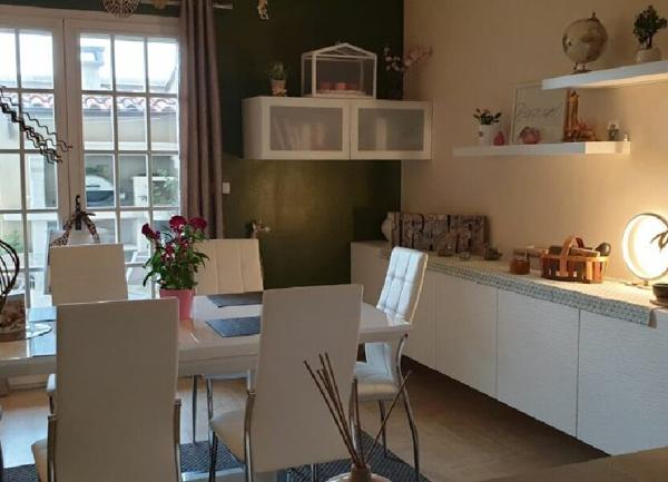 Maison à vendre    8 pièces • 345 m2 Le Pontet