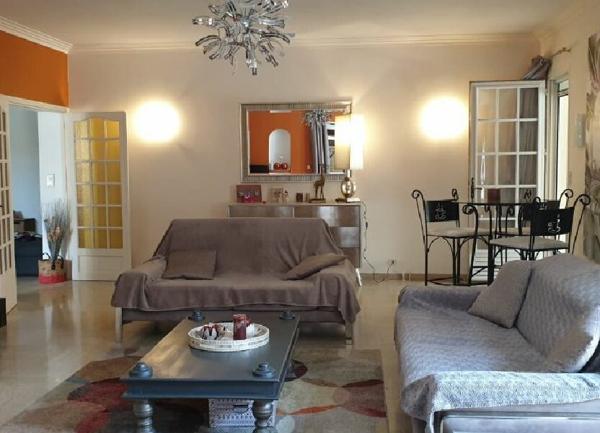 Maison à vendre    8 pièces • 345 m2 Le Pontet