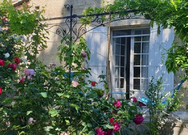 Maison à vendre    8 pièces • 345 m2 Le Pontet