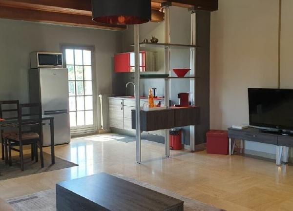 Maison à vendre    8 pièces • 345 m2 Le Pontet