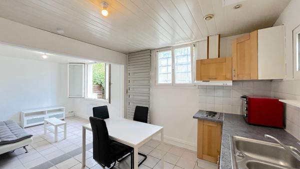 A LOUER APPARTEMENT T2 MEUBLE AVEC JARDIN - PESSAC CENTRE , Pessac