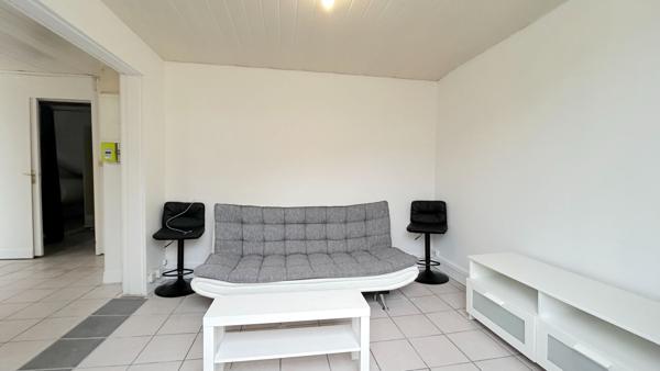 A LOUER APPARTEMENT T2 MEUBLE AVEC JARDIN - PESSAC CENTRE , Pessac