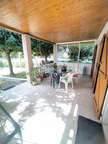 Grande maison avec terrasse 4 chambres  Belvèze-du-Razès (11240)