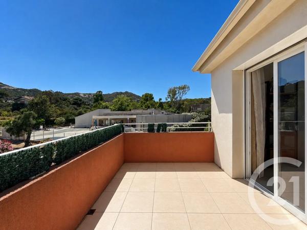 Appartement T3 à vendre  3 pièces - 69,29 m 2   CALVI  - 202