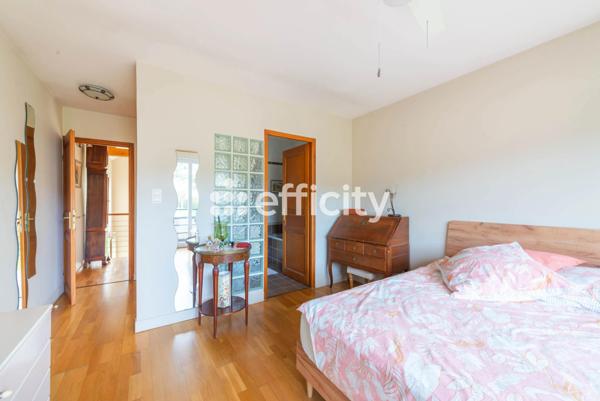 Maison 6 pièces - 173 m² Exclusivité efficity