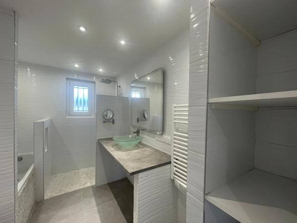 Maison plain pied 3 chambres et bureau