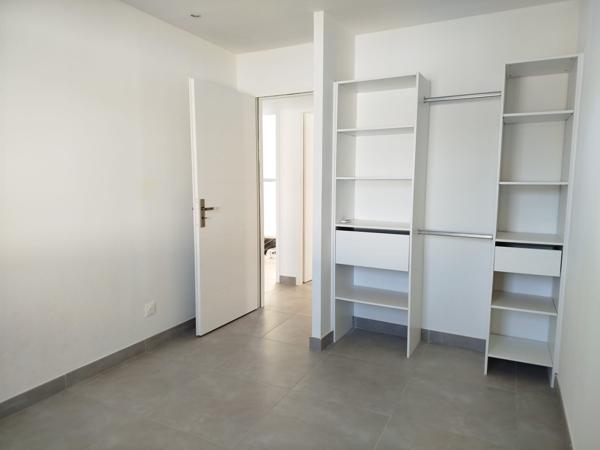 Maison plain pied 3 chambres et bureau