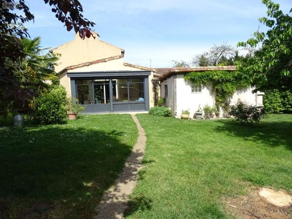 Achat - Maison | Maison restaurée Valdivienne 86300 6 pièces 140 m 2 2551 m 2