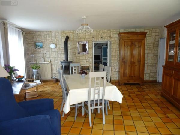 Achat - Maison | Maison restaurée Valdivienne 86300 6 pièces 140 m 2 2551 m 2