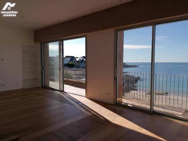 LOMENER VILLA entièrement rénovée en Front de Mer, accès plage et à côté du port