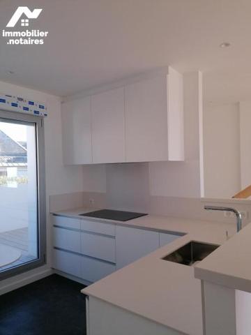 LOMENER VILLA entièrement rénovée en Front de Mer, accès plage et à côté du port