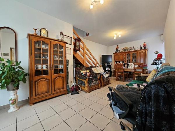 ENSEMBLE IMMOBILIER À PRIGNAC-ET-MARCAMPS Prignac-et-Marcamps (33710)