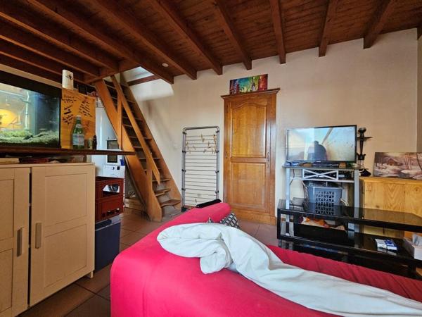 ENSEMBLE IMMOBILIER À PRIGNAC-ET-MARCAMPS Prignac-et-Marcamps (33710)