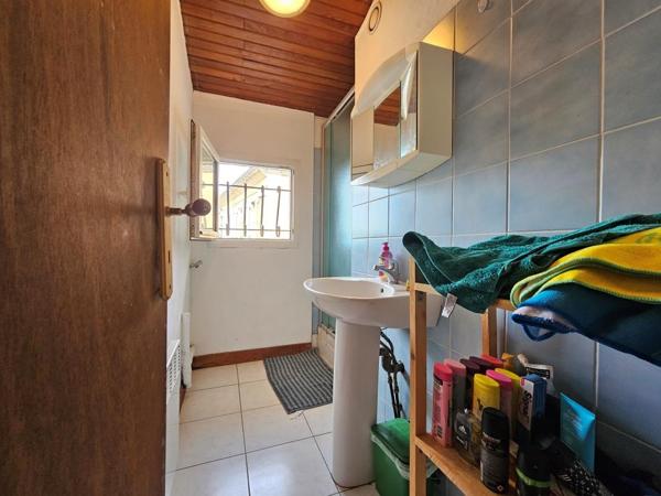 ENSEMBLE IMMOBILIER À PRIGNAC-ET-MARCAMPS Prignac-et-Marcamps (33710)