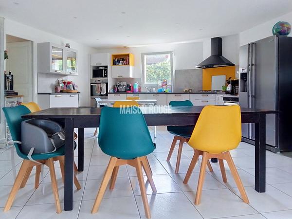 SAINT-BRIEUC - Grande maison familiale prête à vivre, avec vie au rez-de-chaussée