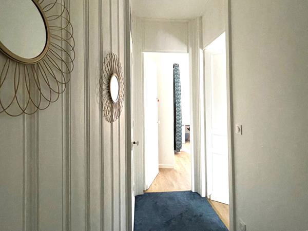 Tourcoing Blanche Porte, Maison bourgeoise semi individuelle de 150 m² avec 5 chambres, 4 salles de bains, 4 WC, un appartement de type 3 indépendant équipé cadastrée sur près de 400 m² de terrain Tourcoing