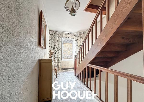 Bien mixte avec rentabilité immédiate et fort potentiel d'aménagement - 71960 La Roche Vineuse