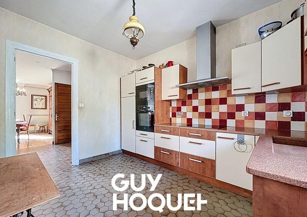 Bien mixte avec rentabilité immédiate et fort potentiel d'aménagement - 71960 La Roche Vineuse