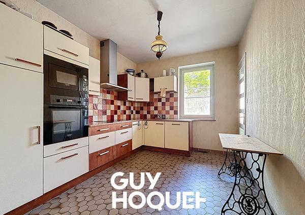 Bien mixte avec rentabilité immédiate et fort potentiel d'aménagement - 71960 La Roche Vineuse