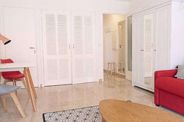 Studio meublé à deux pas de la rue d'Antibes et de la Gare