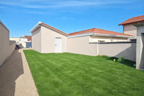 Maison récente 2023 – Plain-pied 130 m² – Piscine – Double garage – Vaulx Milieu