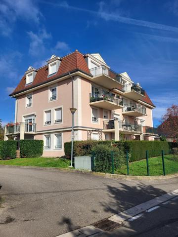 Dernier étage avec ascenseur : beau 4P de 85m2