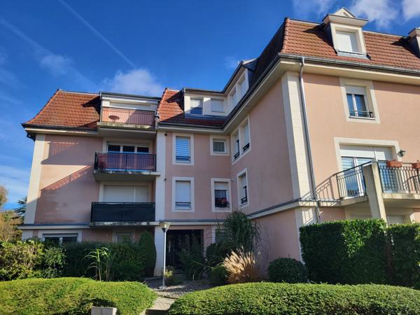 Dernier étage avec ascenseur : beau 4P de 85m2